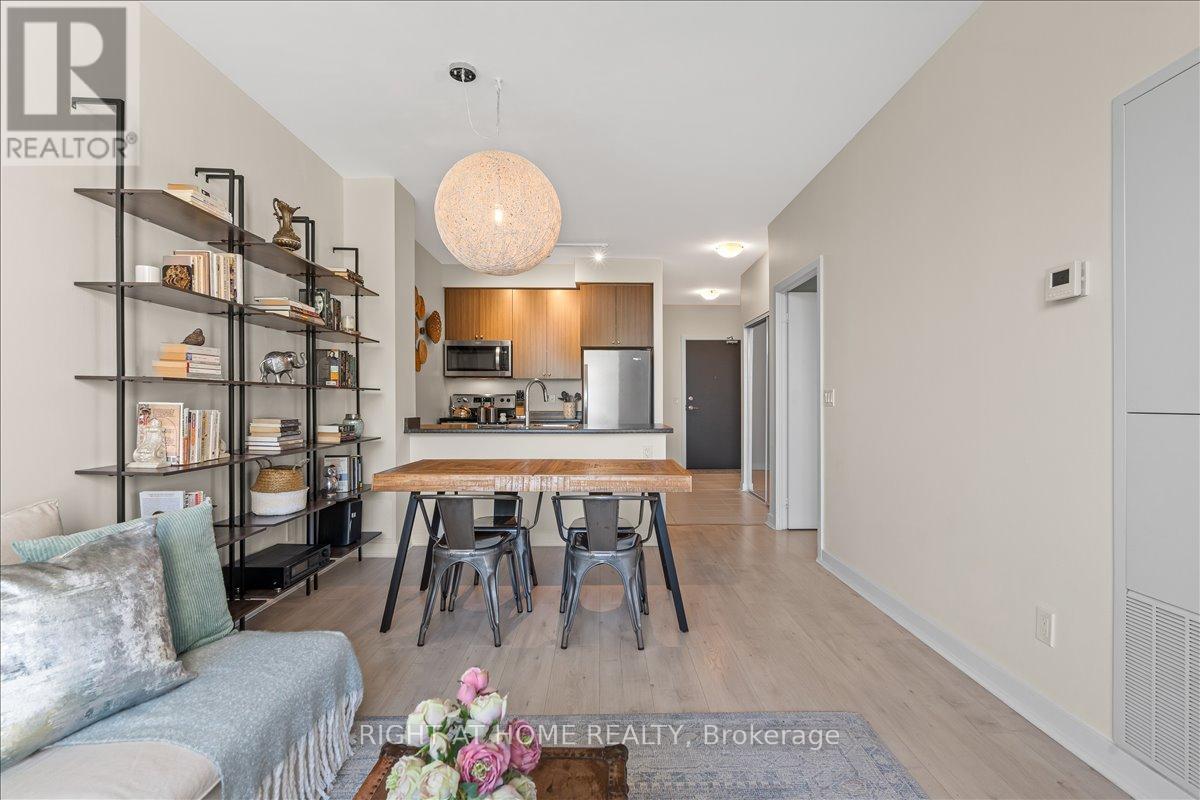 210 - 8 Trent Avenue, Toronto, Ontario  M4C 0A6 - Photo 12 - E12457376