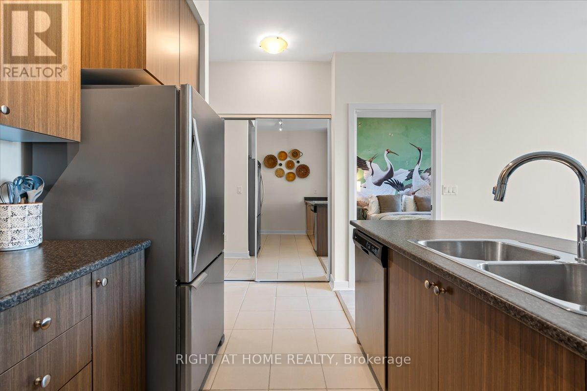 210 - 8 Trent Avenue, Toronto, Ontario  M4C 0A6 - Photo 8 - E12457376