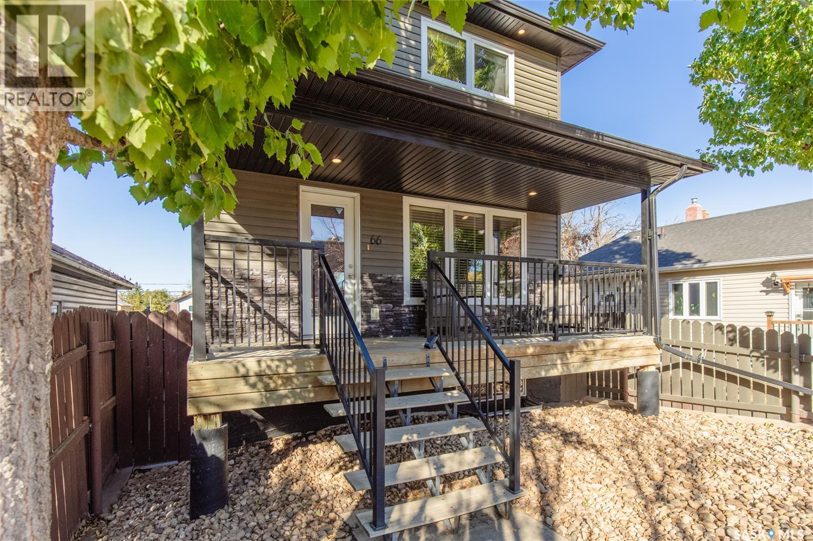 66 Iroquois Street E, Moose Jaw, Saskatchewan  S6H 4S8 - Photo 2 - SK020654