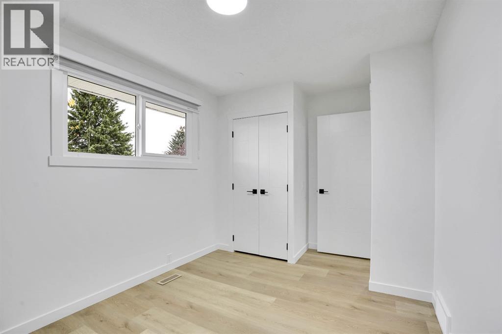 6336 Pineridge Road Ne, Calgary, Alberta  T1Y 1M5 - Photo 18 - A2262401