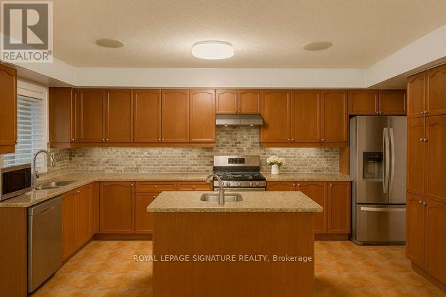 17 Salvage Street, Ajax, Ontario  L1Z 1S5 - Photo 6 - E12457302