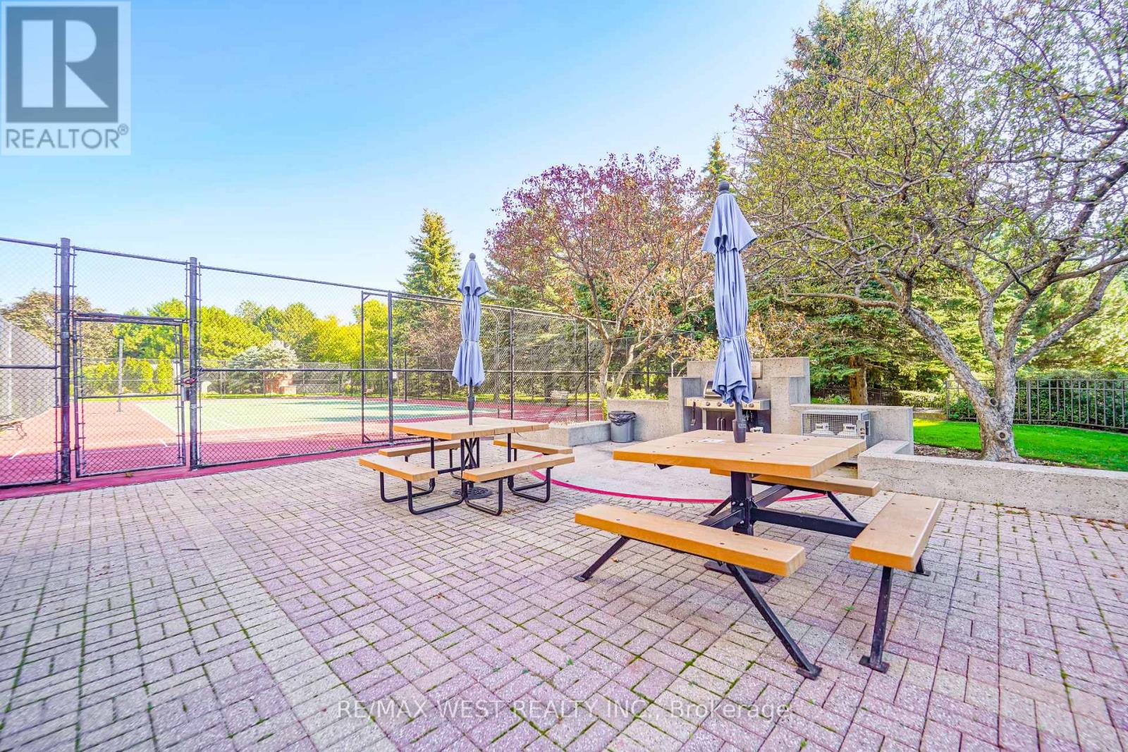 501 - 33 Weldrick Road E, Richmond Hill, Ontario  L4C 8W4 - Photo 14 - N12457423