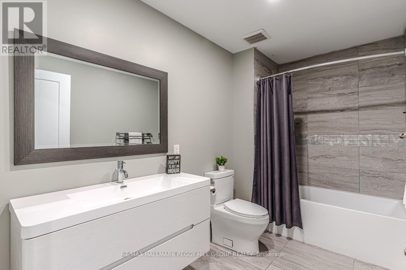 1657 Peninsula Point Road, Severn, Ontario  P0E 1N0 - Photo 16 - S12457330