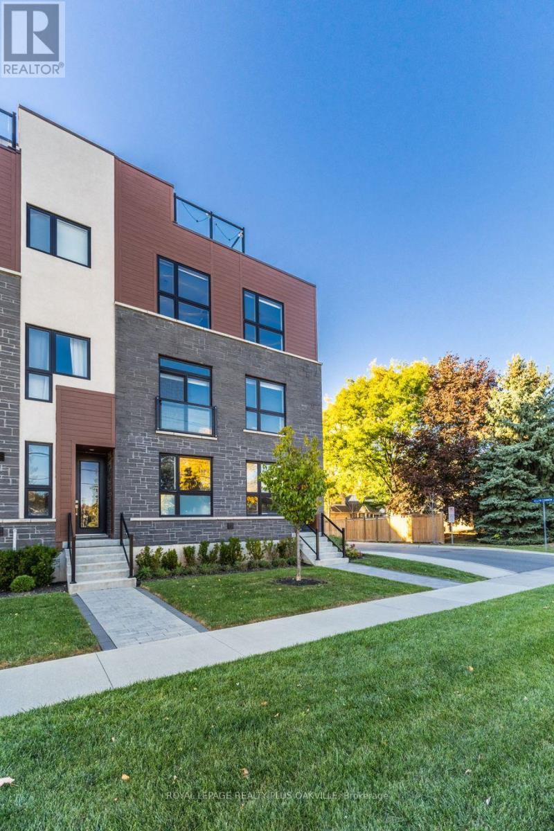 3228 ELLYN COMMON, Burlington, Ontario