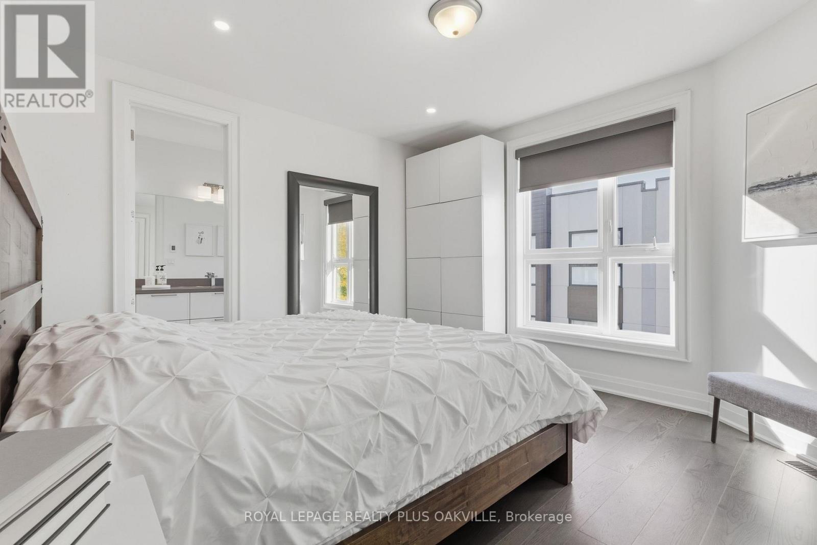 3228 Ellyn Common, Burlington, Ontario  L7N 0A3 - Photo 26 - W12457294