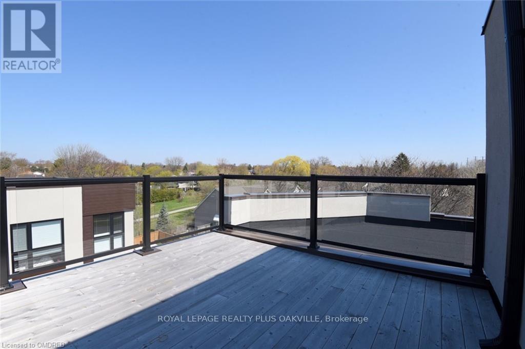 3228 Ellyn Common, Burlington, Ontario  L7N 0A3 - Photo 37 - W12457294