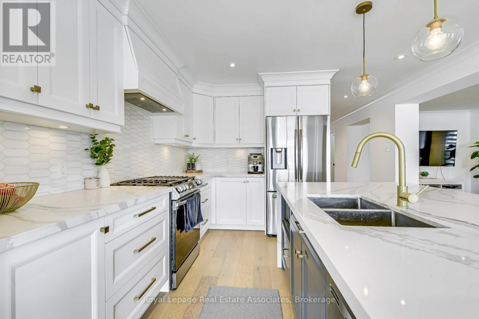 74 O'hara Place, Brampton, Ontario  L6Y 3R7 - Photo 12 - W12457308