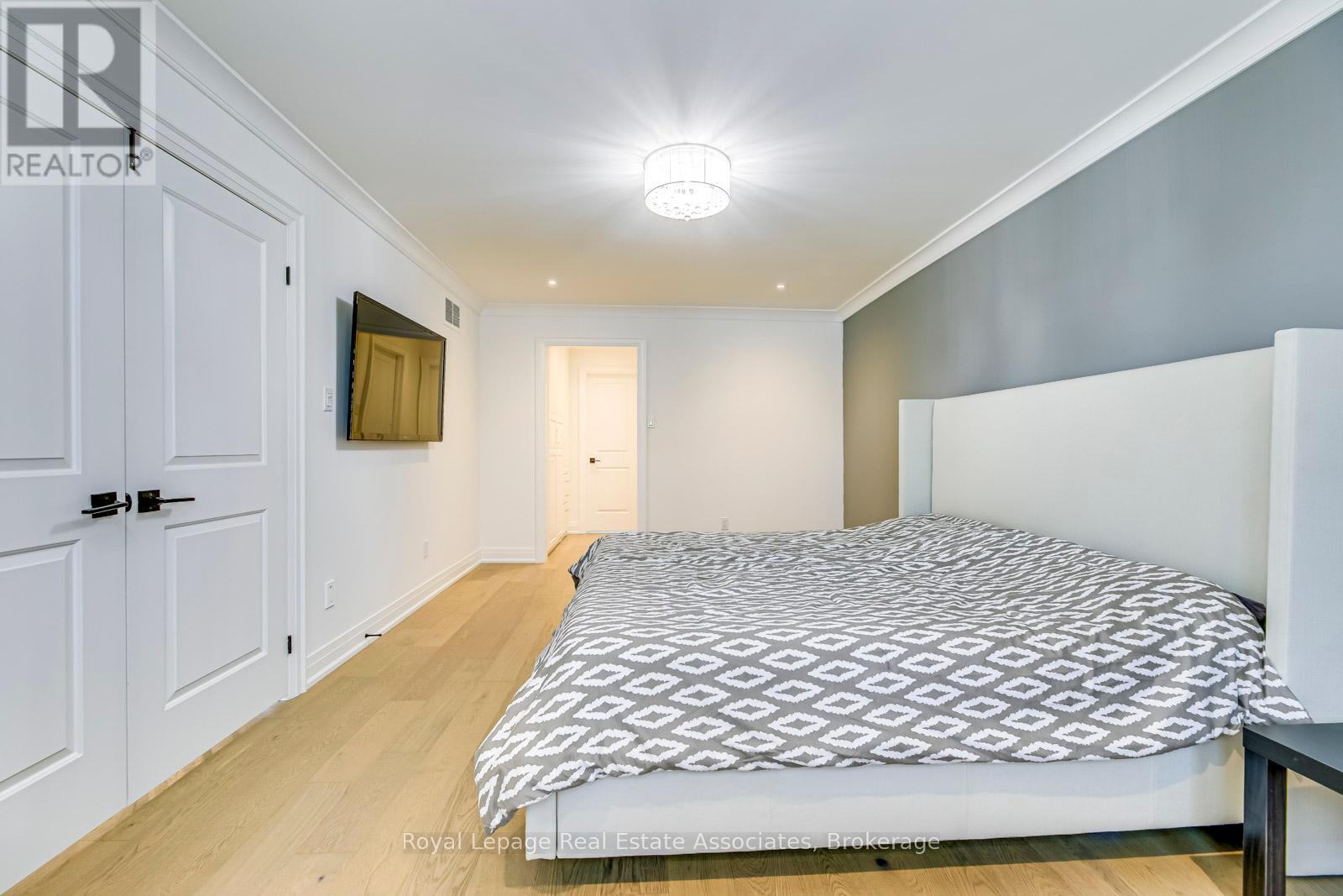 74 O'hara Place, Brampton, Ontario  L6Y 3R7 - Photo 17 - W12457308