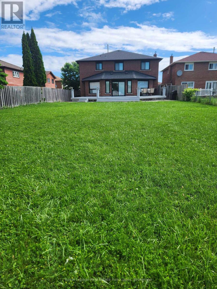 74 O'hara Place, Brampton, Ontario  L6Y 3R7 - Photo 37 - W12457308