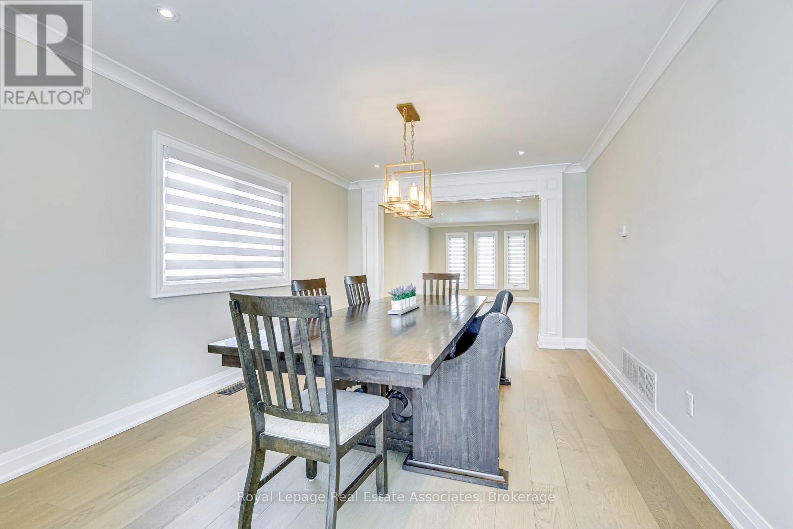 74 O'hara Place, Brampton, Ontario  L6Y 3R7 - Photo 6 - W12457308