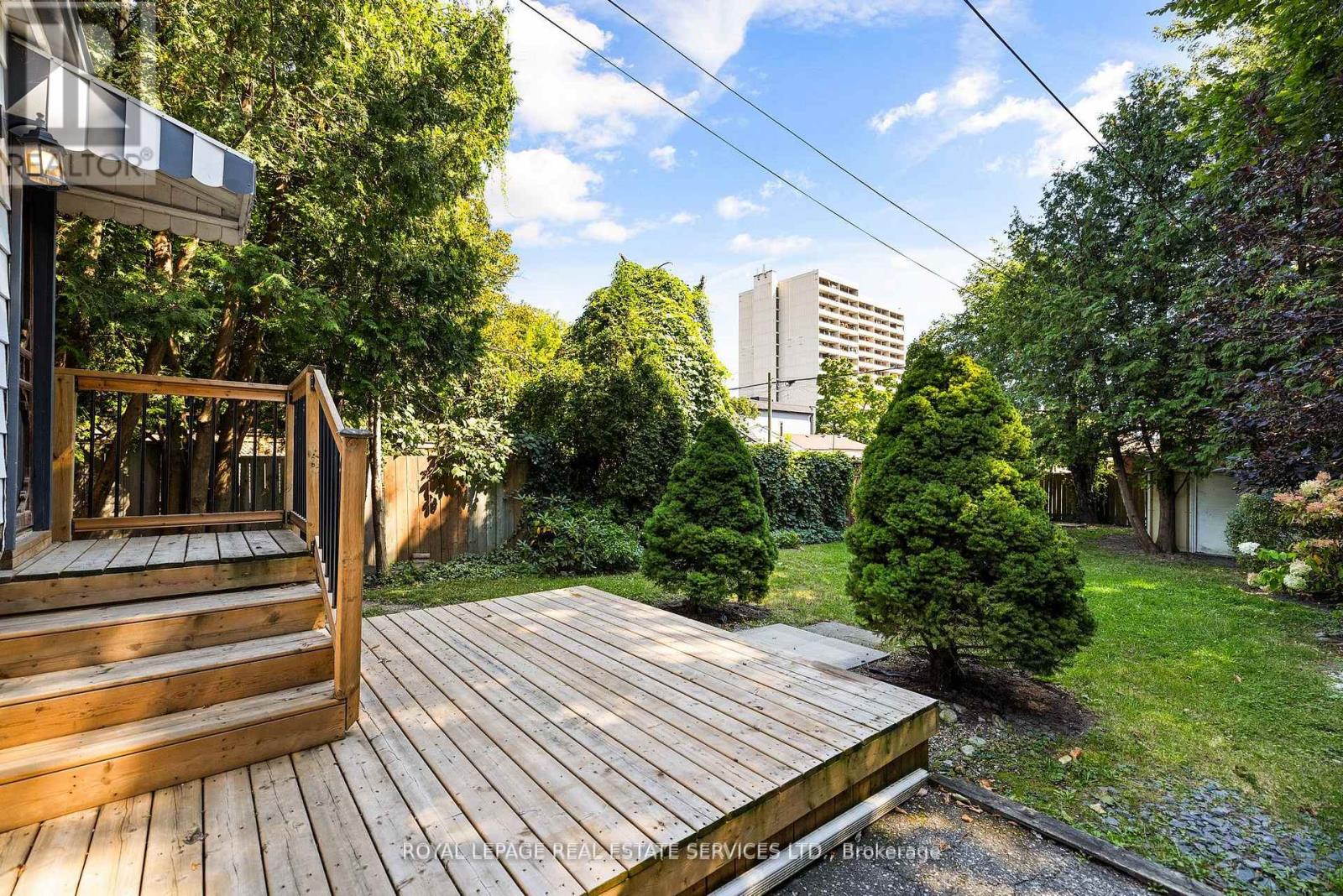 37 Simpson Avenue, Toronto, Ontario  M8Z 1C9 - Photo 16 - W12457313