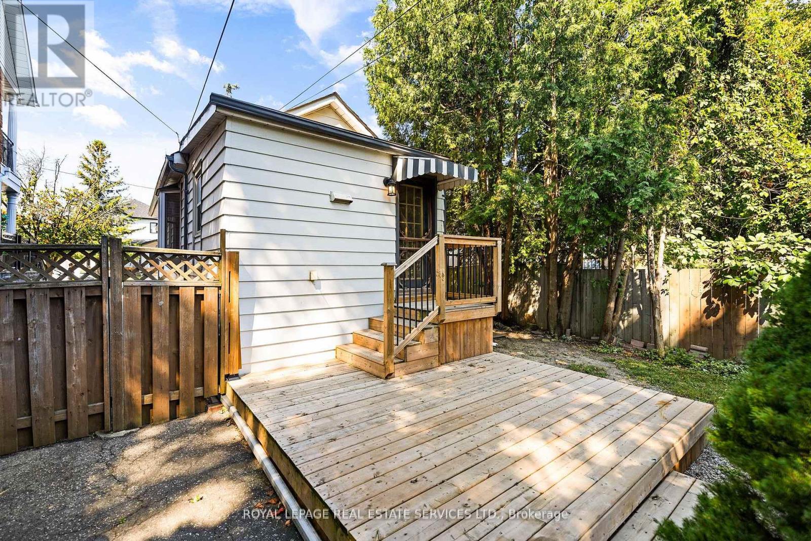 37 Simpson Avenue, Toronto, Ontario  M8Z 1C9 - Photo 17 - W12457313