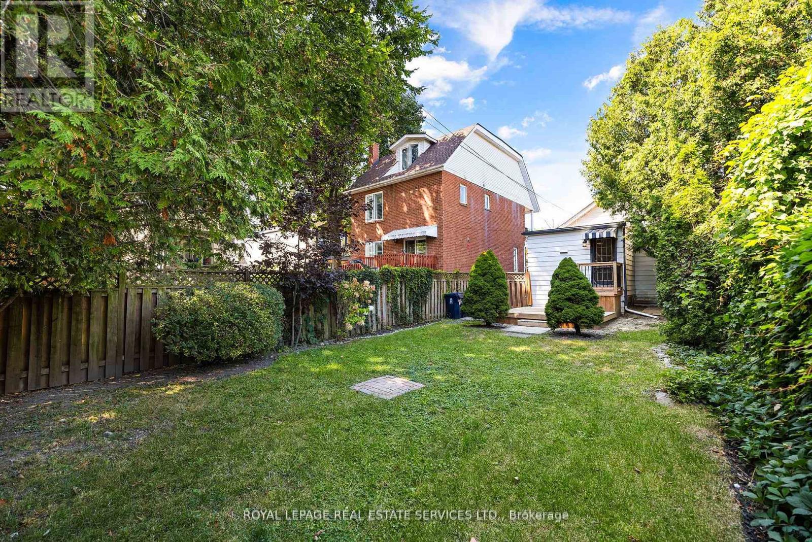 37 Simpson Avenue, Toronto, Ontario  M8Z 1C9 - Photo 19 - W12457313