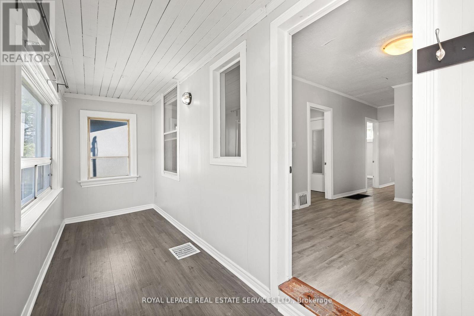 37 Simpson Avenue, Toronto, Ontario  M8Z 1C9 - Photo 3 - W12457313