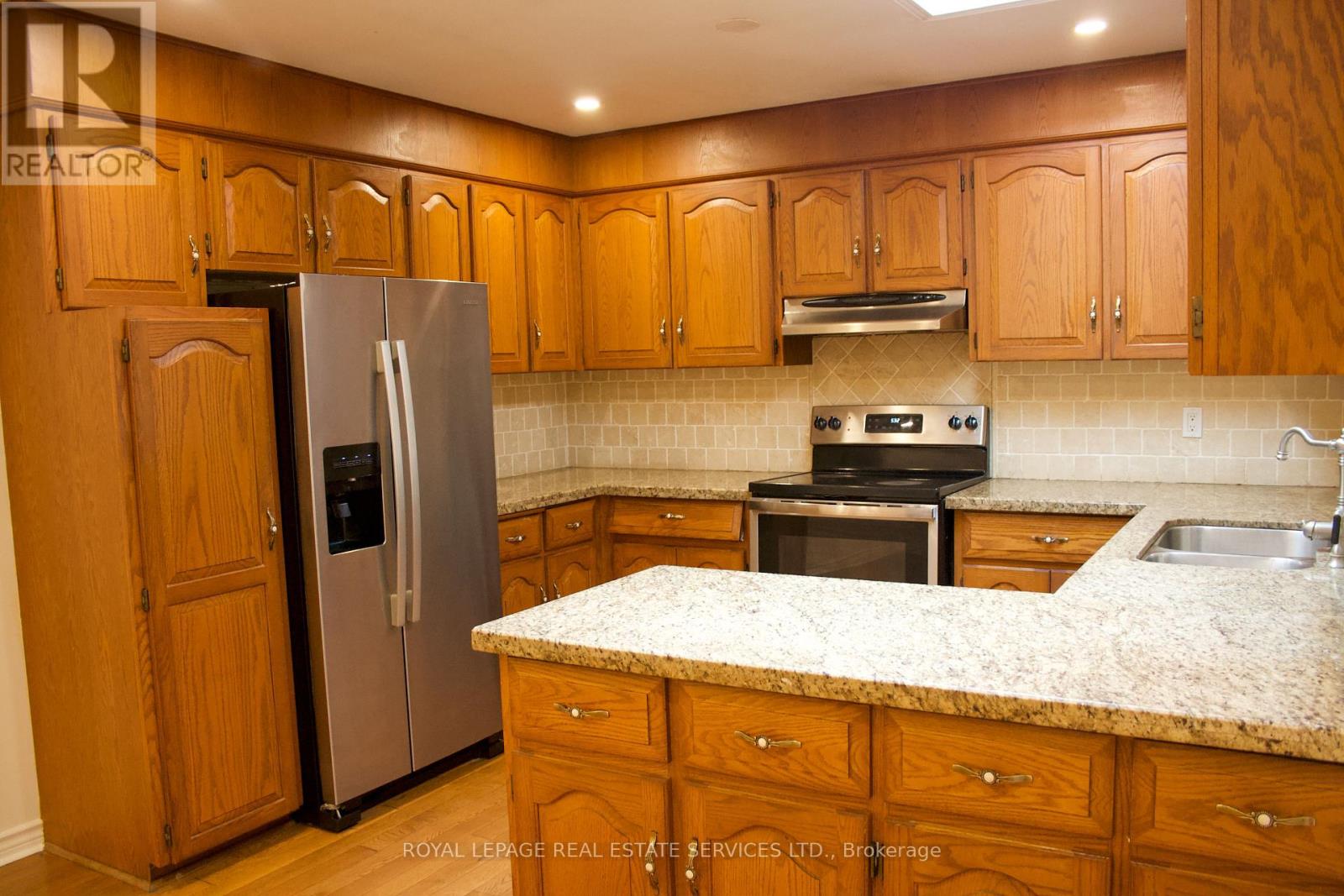 6865 Main Street W, Milton, Ontario  L9T 7Z5 - Photo 11 - W12457317