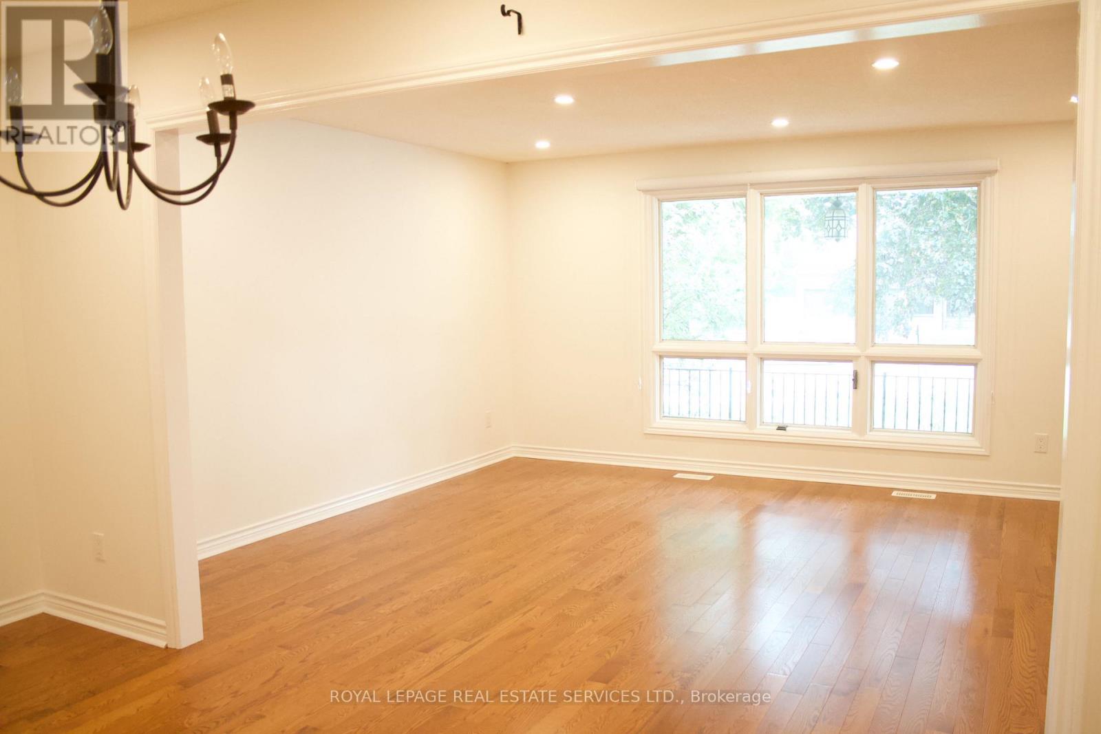 6865 Main Street W, Milton, Ontario  L9T 7Z5 - Photo 7 - W12457317