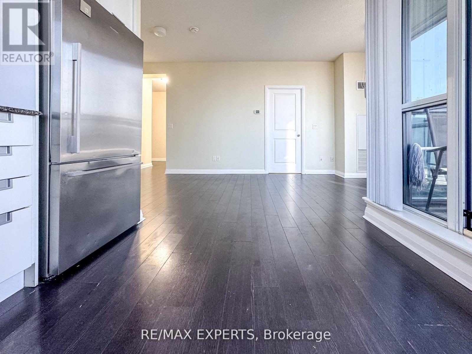 504 - 55 Eglinton Avenue W, Mississauga, Ontario  L5R 0E4 - Photo 21 - W12457318