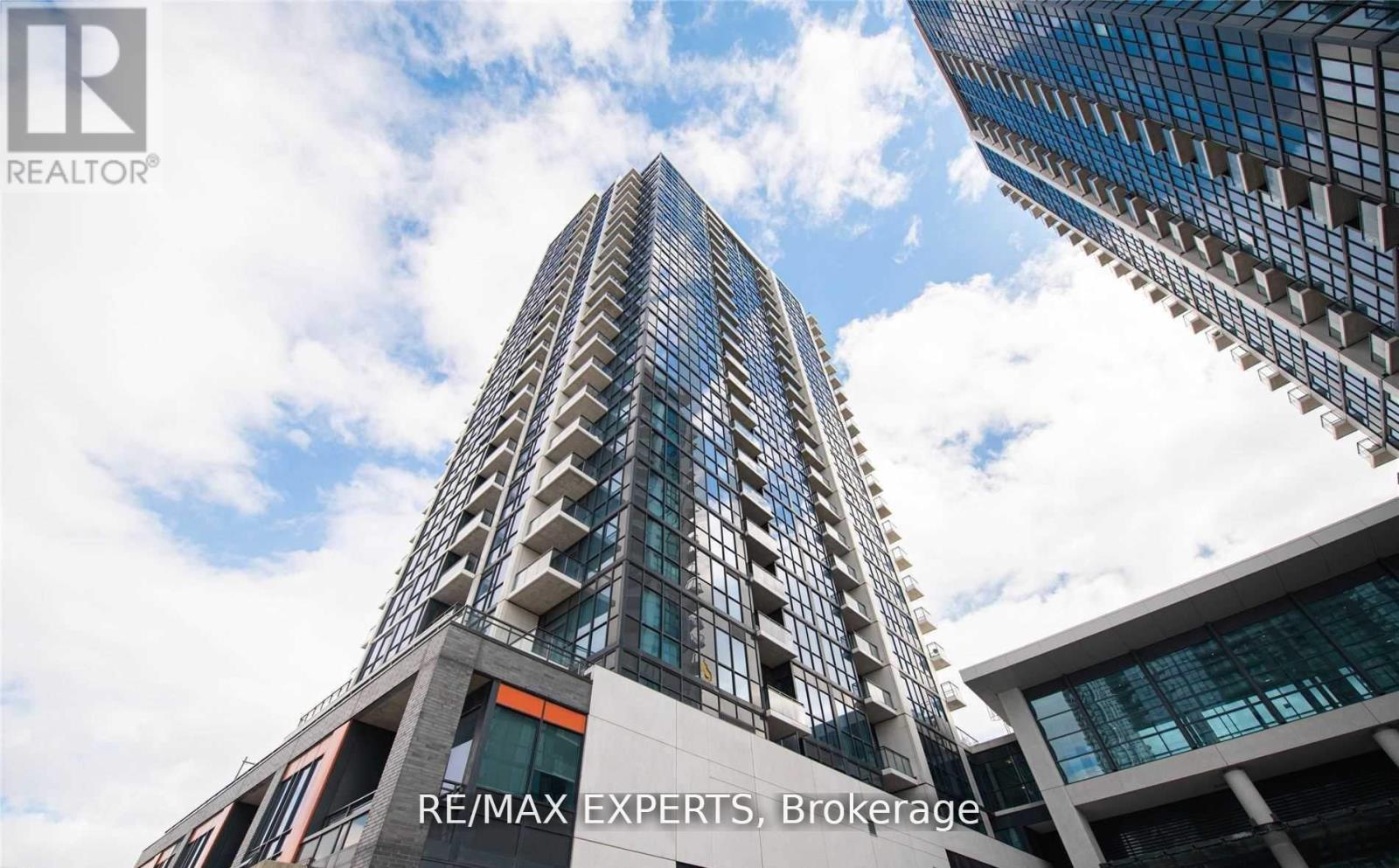 504 - 55 Eglinton Avenue W, Mississauga, Ontario  L5R 0E4 - Photo 3 - W12457318