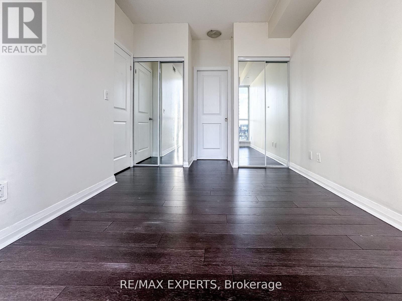 504 - 55 Eglinton Avenue W, Mississauga, Ontario  L5R 0E4 - Photo 30 - W12457318
