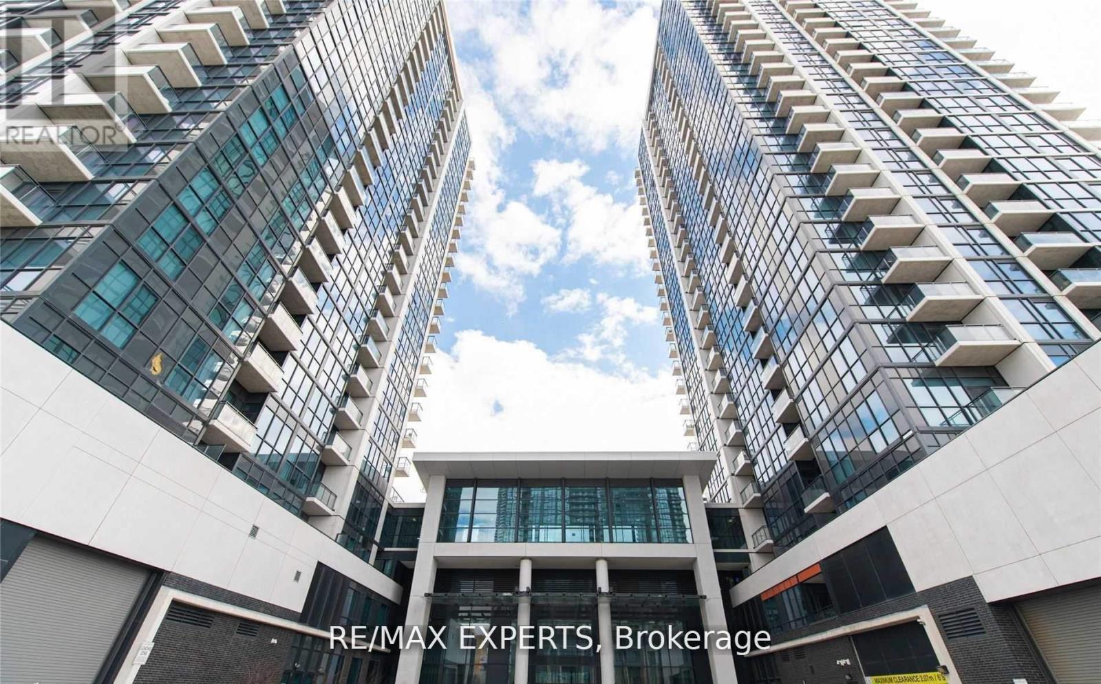 504 - 55 Eglinton Avenue W, Mississauga, Ontario  L5R 0E4 - Photo 4 - W12457318