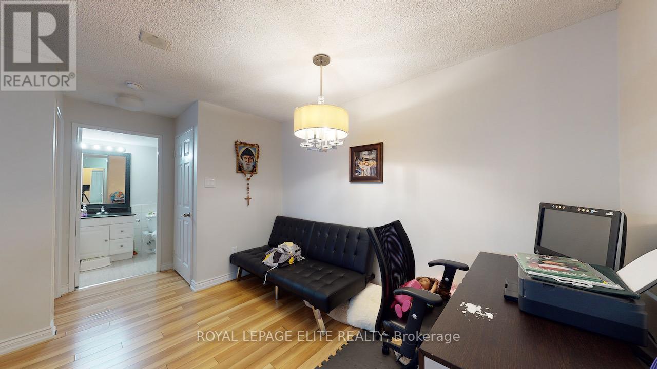 202 - 700 Constellation Drive, Mississauga, Ontario  L5R 3G8 - Photo 16 - W12457329