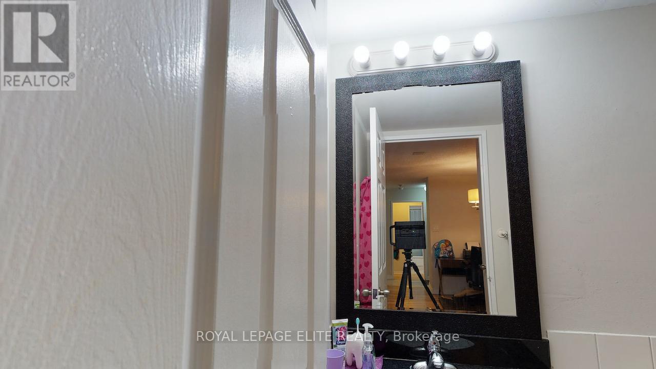 202 - 700 Constellation Drive, Mississauga, Ontario  L5R 3G8 - Photo 21 - W12457329