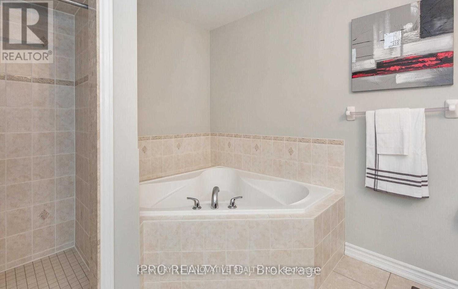 126 Footbridge Crescent, Brampton, Ontario  L6R 0T9 - Photo 17 - W12457338