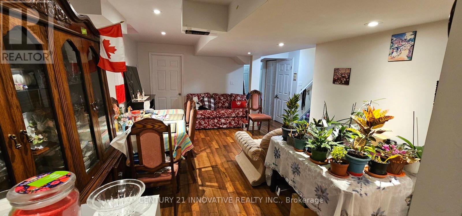126 Footbridge Crescent, Brampton, Ontario  L6R 0T9 - Photo 24 - W12457338