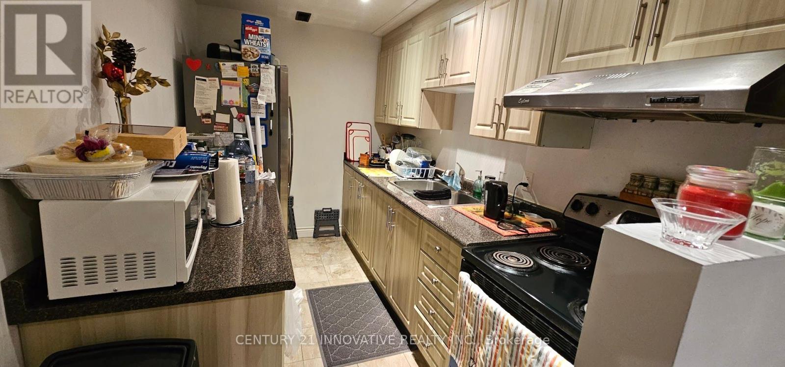 126 Footbridge Crescent, Brampton, Ontario  L6R 0T9 - Photo 25 - W12457338