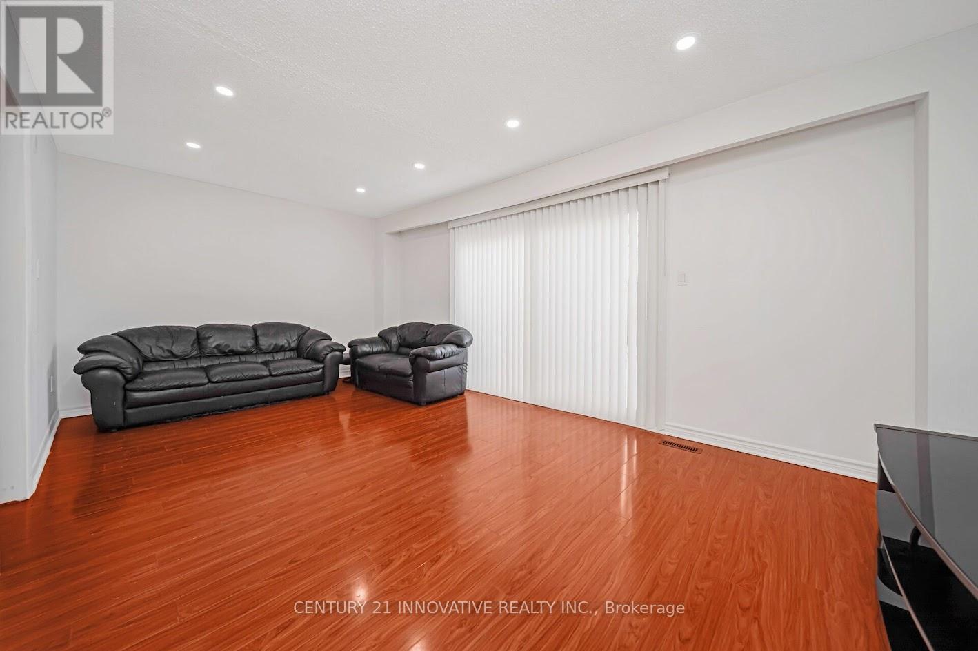5 - 3175 Kirwin Avenue, Mississauga, Ontario  L5A 3M4 - Photo 11 - W12457348