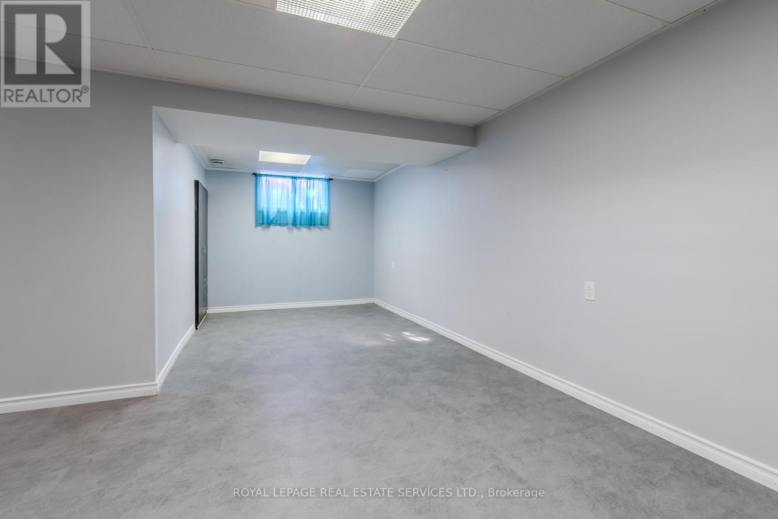 264 Tottenham Road, Burlington, Ontario  L7L 4G7 - Photo 40 - W12457349