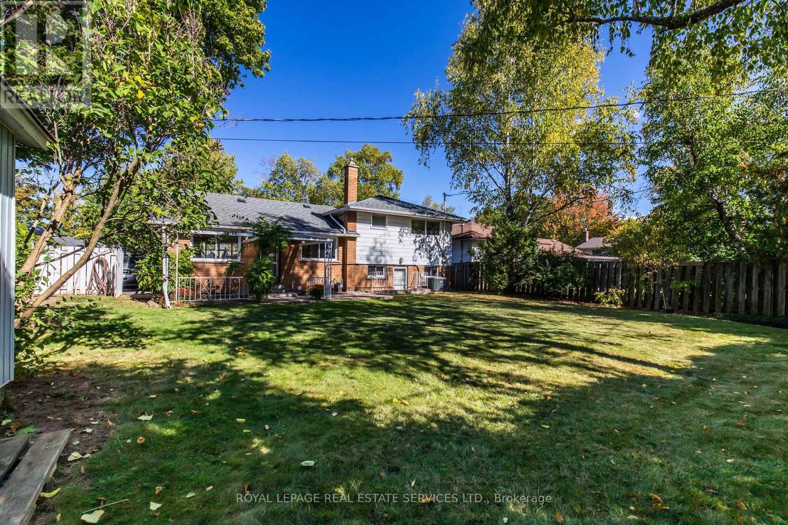 264 Tottenham Road, Burlington, Ontario  L7L 4G7 - Photo 48 - W12457349