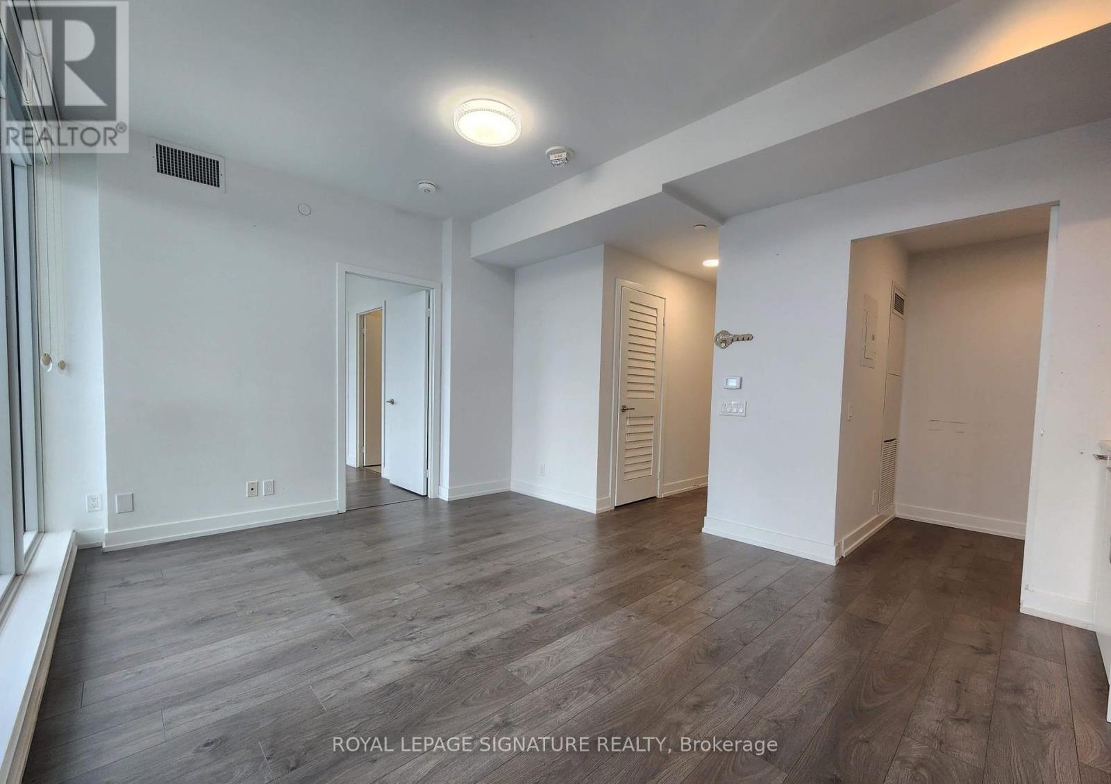 509 - 225 Veterans Drive, Brampton, Ontario  L7A 5L7 - Photo 5 - W12457352