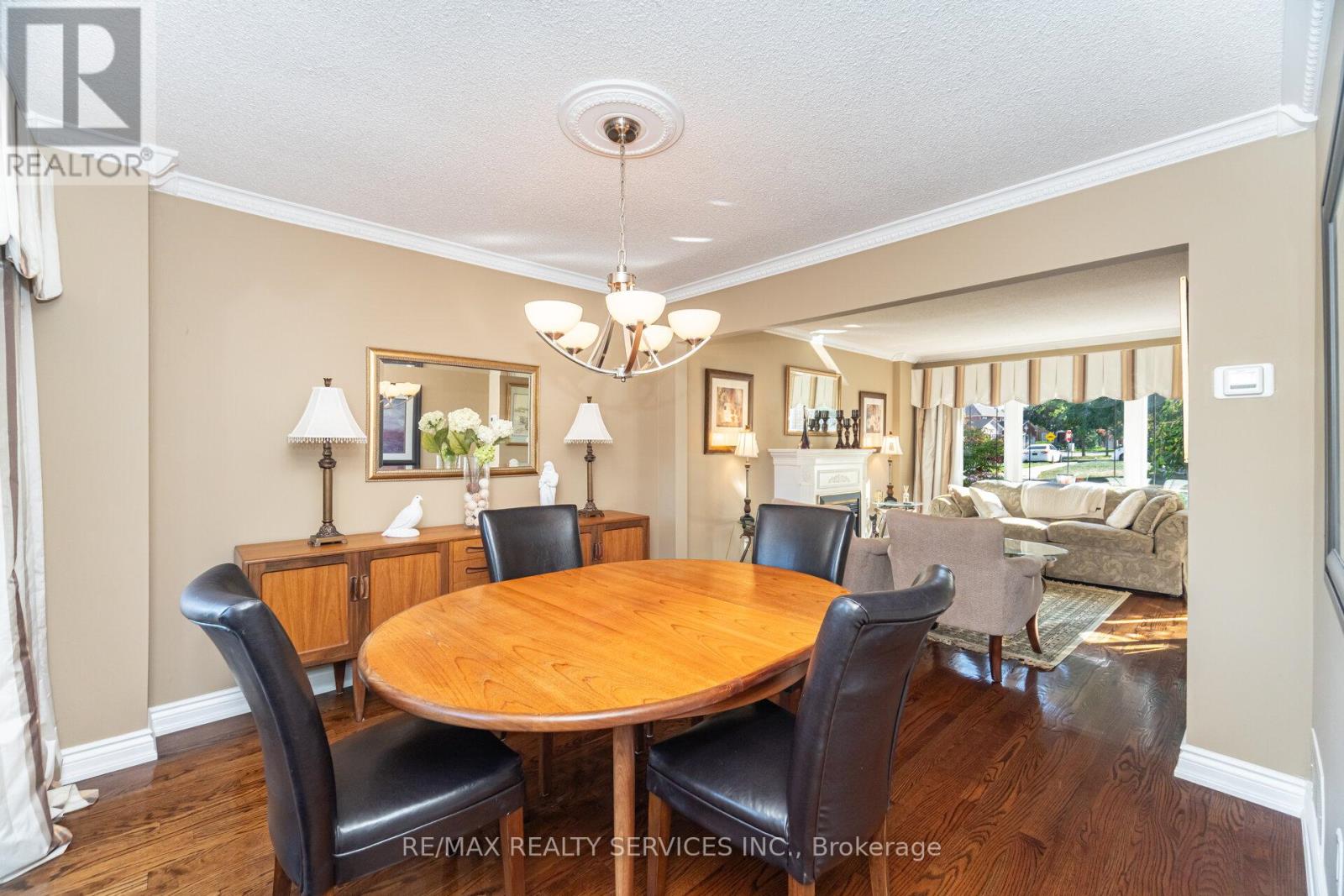 30 Starling Court, Brampton, Ontario  L6Z 3P5 - Photo 11 - W12457355
