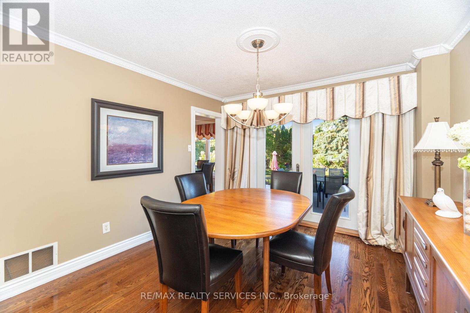 30 Starling Court, Brampton, Ontario  L6Z 3P5 - Photo 12 - W12457355