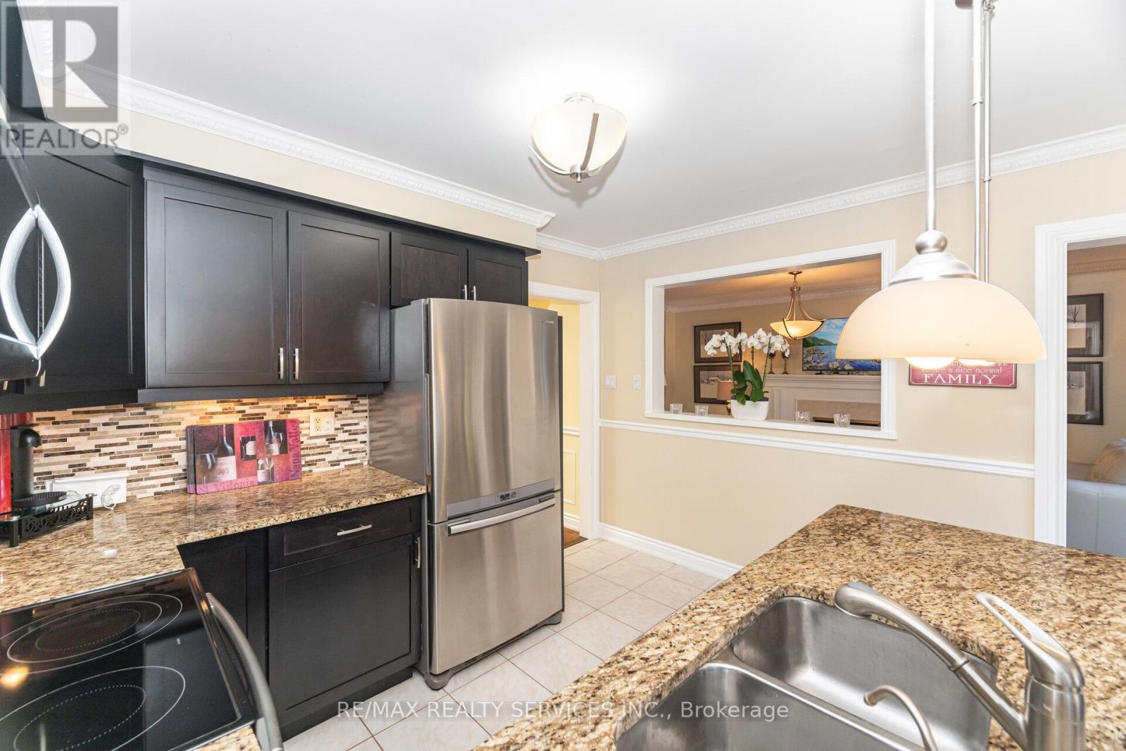 30 Starling Court, Brampton, Ontario  L6Z 3P5 - Photo 13 - W12457355