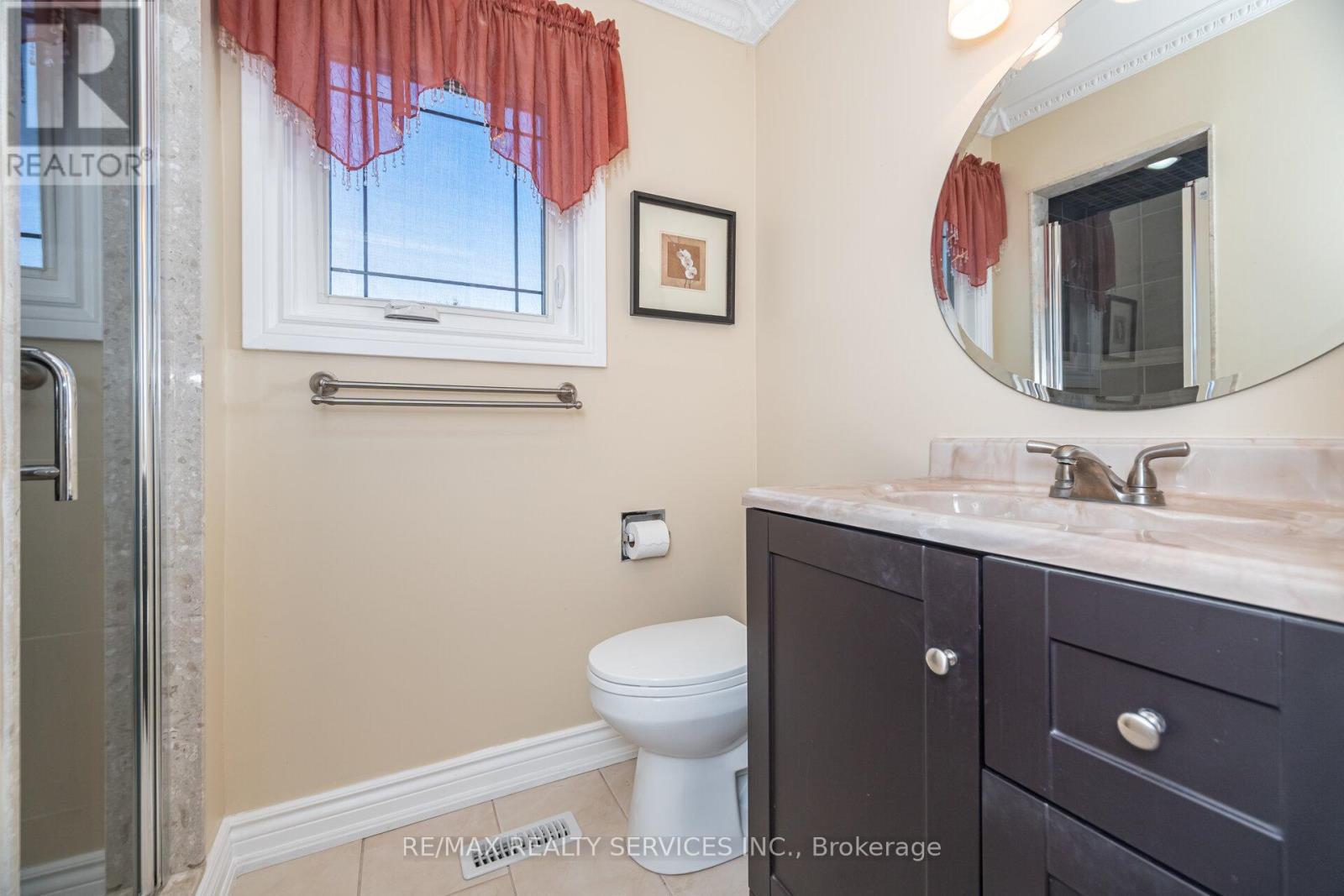 30 Starling Court, Brampton, Ontario  L6Z 3P5 - Photo 25 - W12457355