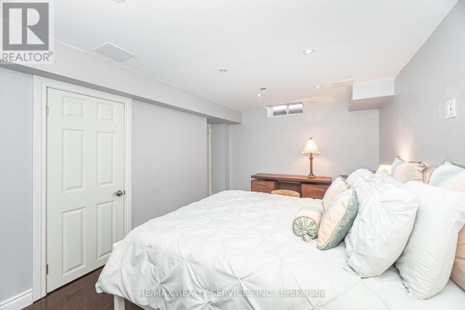 30 Starling Court, Brampton, Ontario  L6Z 3P5 - Photo 38 - W12457355