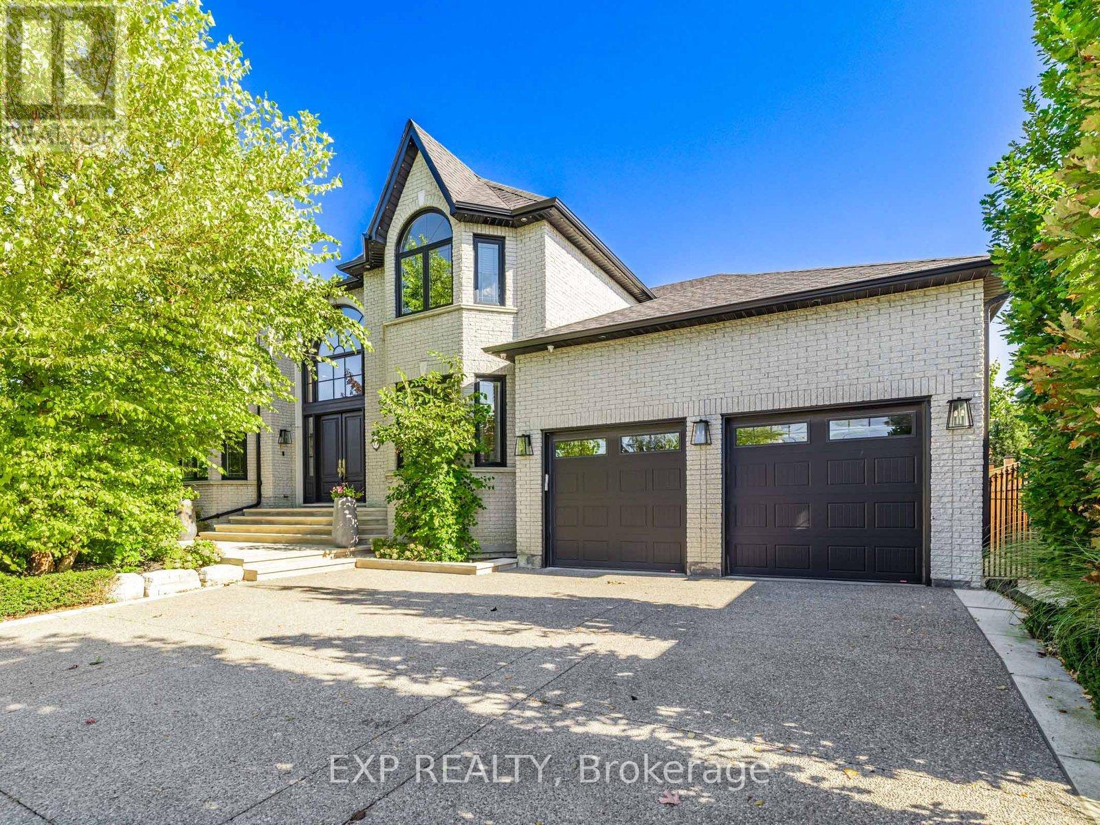 13 BOURDON AVENUE, Toronto, Ontario