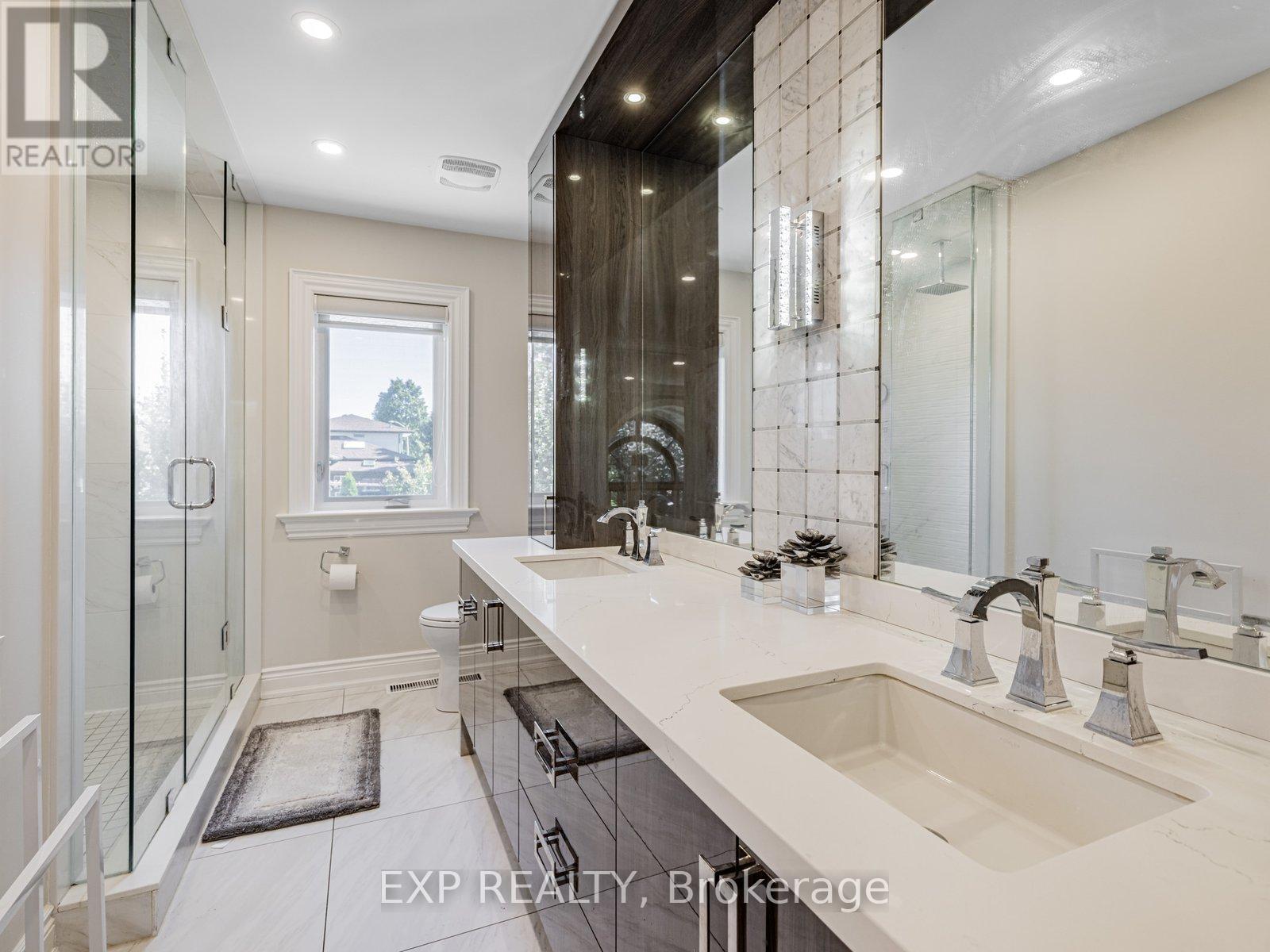 13 Bourdon Avenue, Toronto, Ontario  M6L 2Y7 - Photo 29 - W12457369