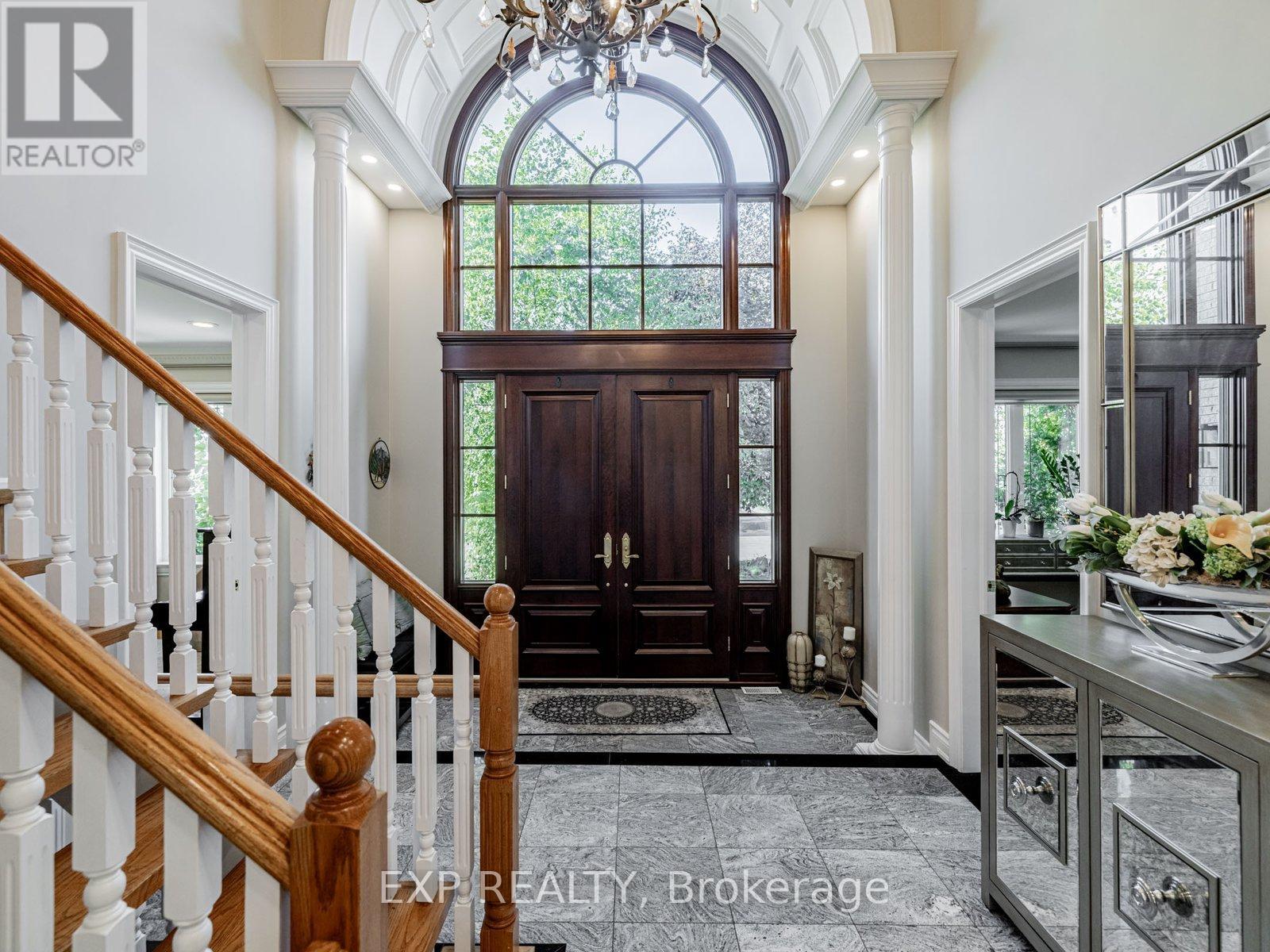 13 Bourdon Avenue, Toronto, Ontario  M6L 2Y7 - Photo 3 - W12457369