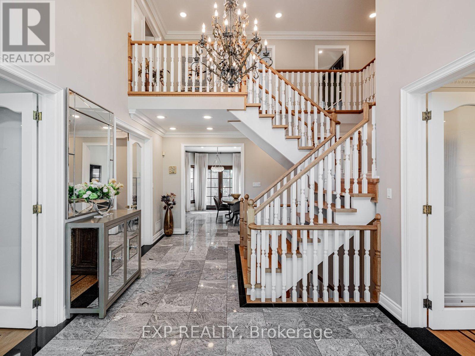 13 Bourdon Avenue, Toronto, Ontario  M6L 2Y7 - Photo 5 - W12457369