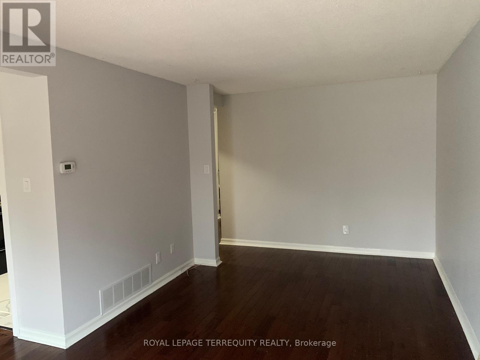 42 - 1180 Mississauga Valley Boulevard, Mississauga, Ontario  L5A 3M9 - Photo 6 - W12457380