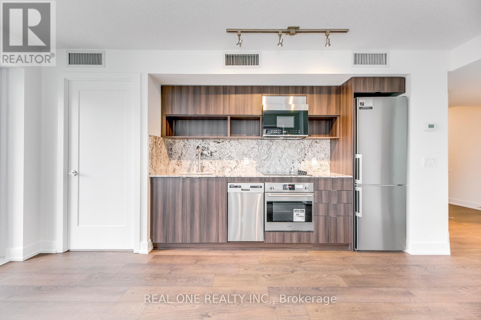 616 - 9 Mabelle Avenue, Toronto, Ontario  M9A 0E1 - Photo 11 - W12457397