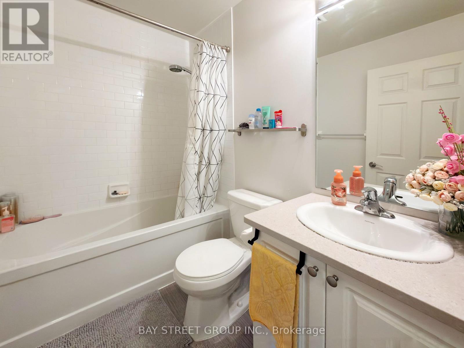 Ph06 - 339 Rathburn Road W, Mississauga, Ontario  L5B 0K6 - Photo 12 - W12457412