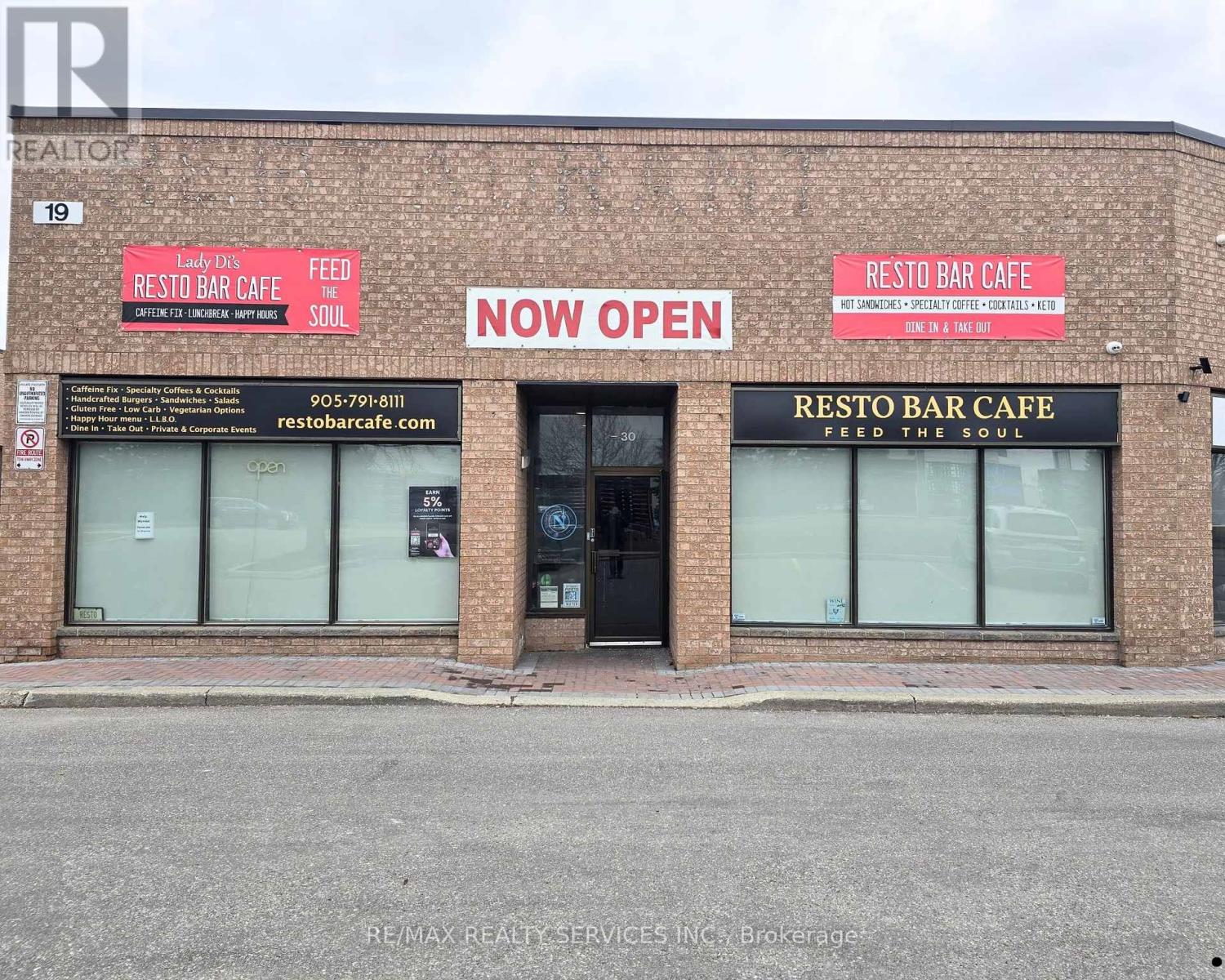30 - 19 Kenview Boulevard, Brampton, Ontario  L6T 5G7 - Photo 2 - W12457425