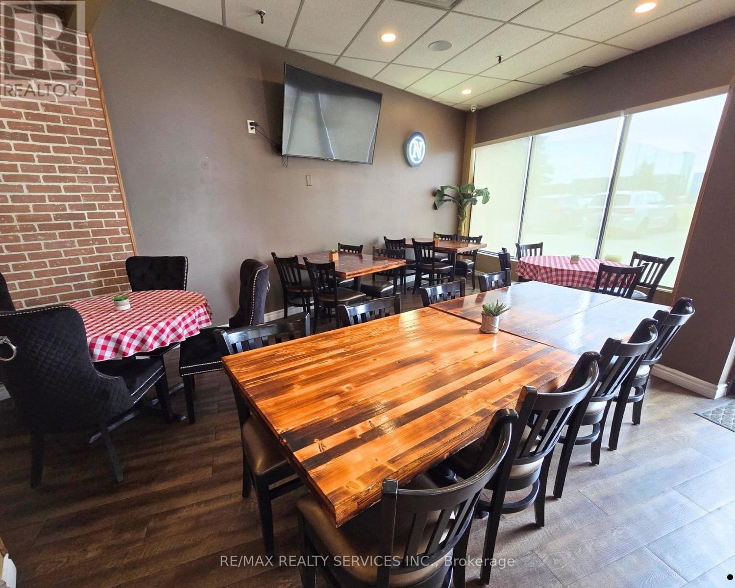 30 - 19 Kenview Boulevard, Brampton, Ontario  L6T 5G7 - Photo 5 - W12457425