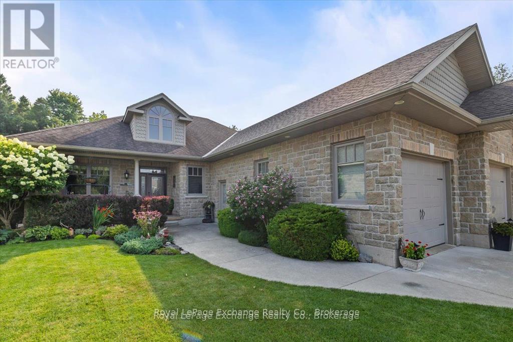 569 Creekwood Drive, Saugeen Shores, Ontario  N0H 2L0 - Photo 6 - X12457429