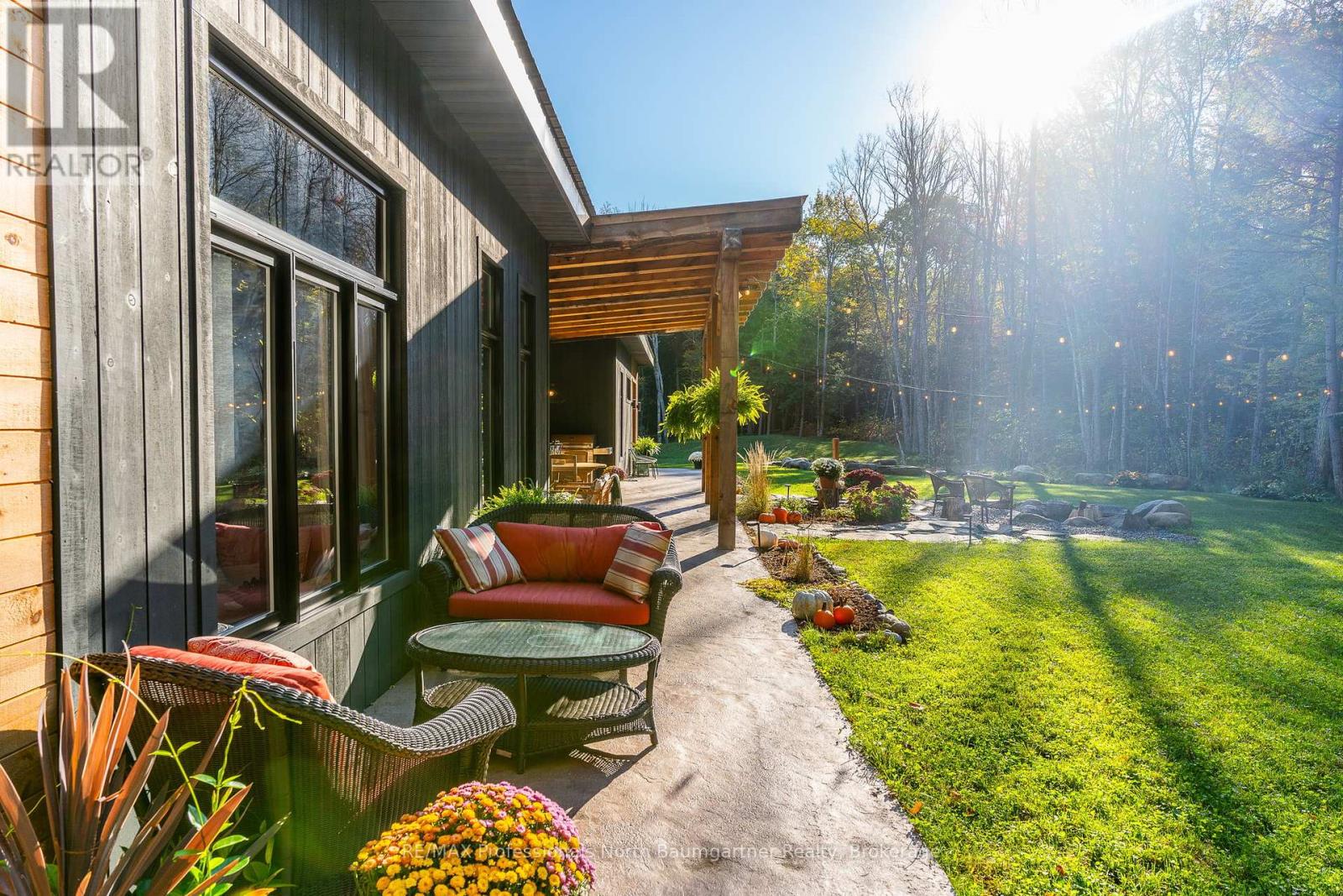 1592 Buckslide Road, Algonquin Highlands, Ontario  K0M 1S0 - Photo 42 - X12457432