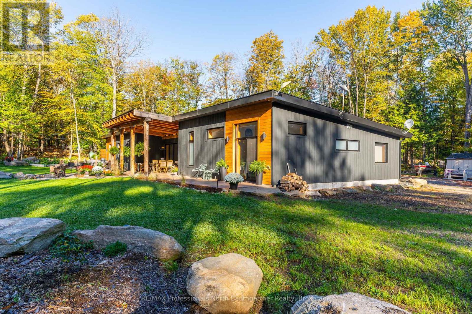 1592 Buckslide Road, Algonquin Highlands, Ontario  K0M 1S0 - Photo 46 - X12457432